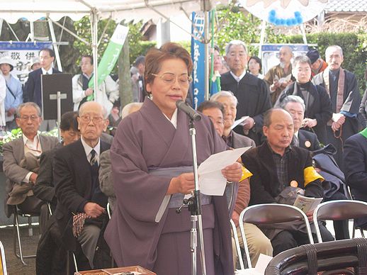 中央委員会を代表してあいさつされていました。